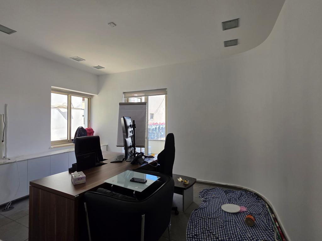property-main-img