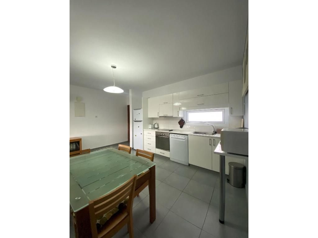 property-main-img