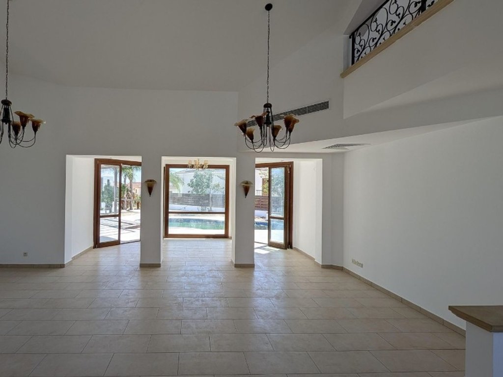 property-main-img