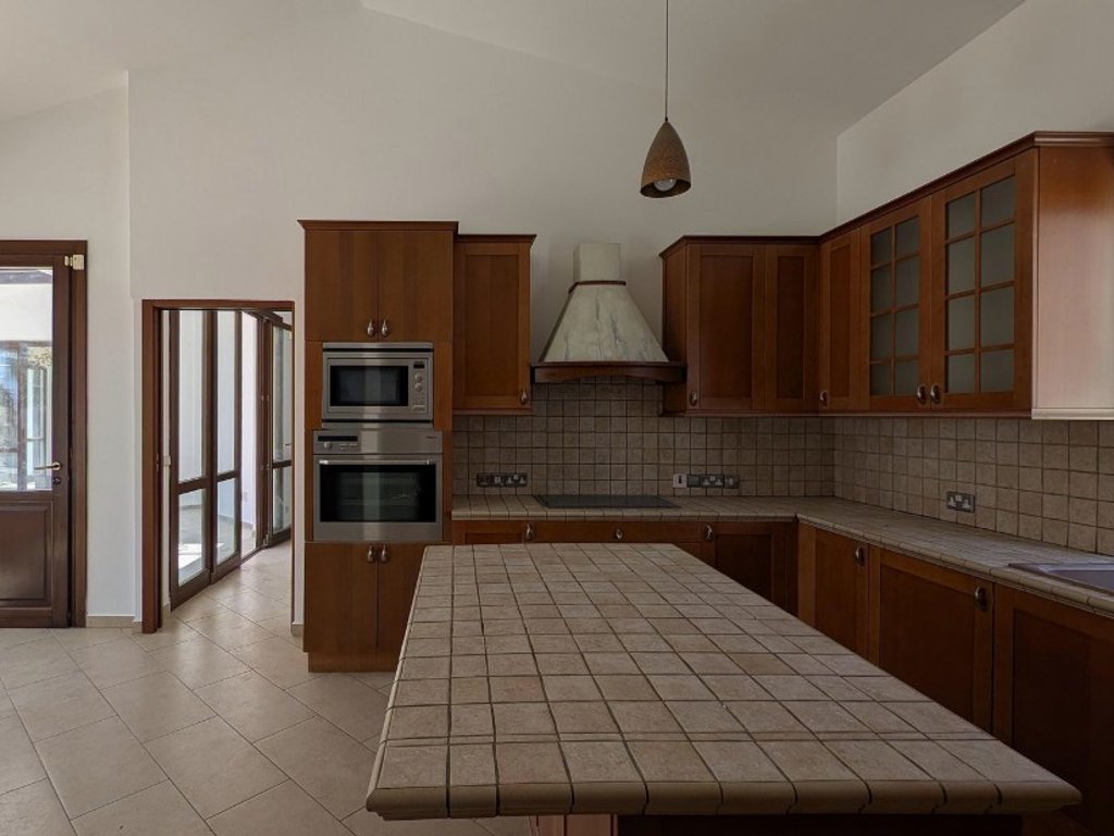 property-main-img