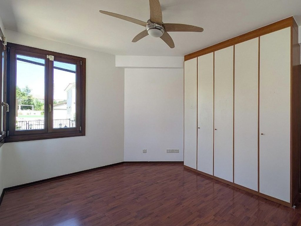 property-main-img