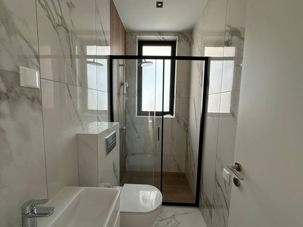 property-main-img