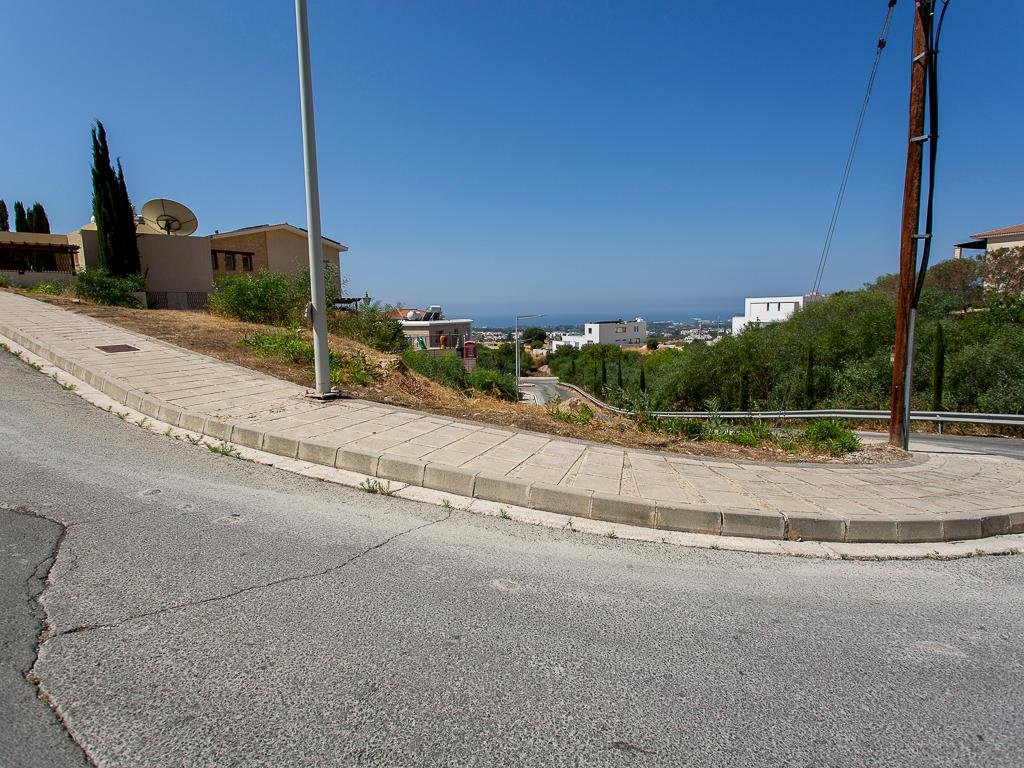 property-main-img
