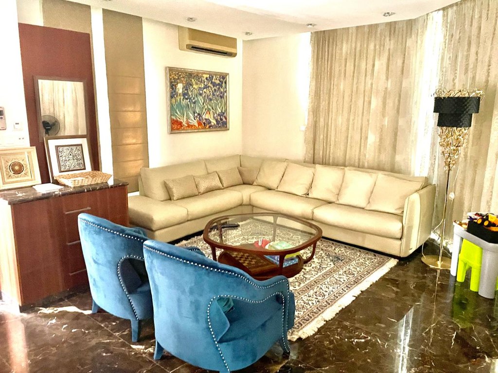 property-main-img