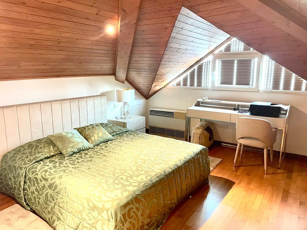 property-main-img