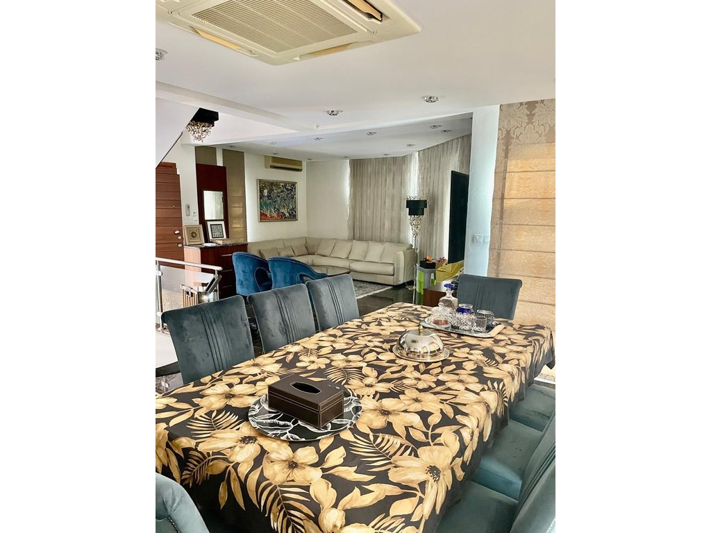 property-main-img