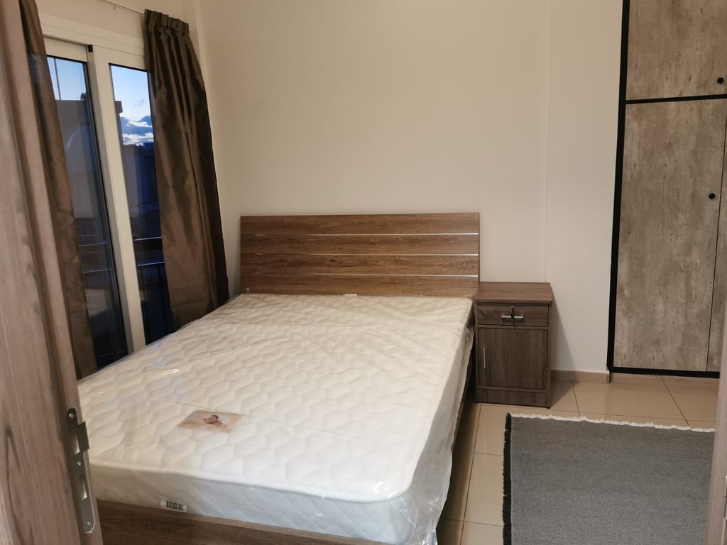property-main-img