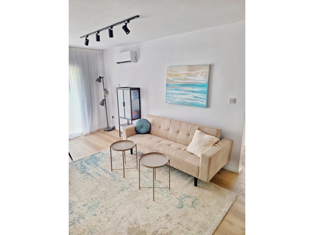 property-main-img