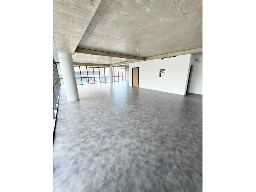 property-main-img