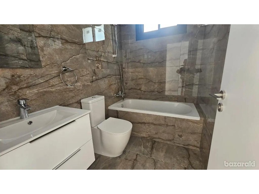 property-main-img