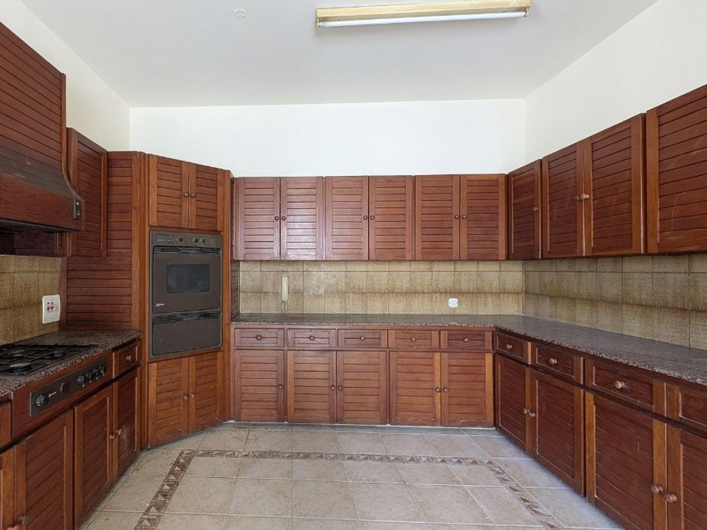 property-main-img