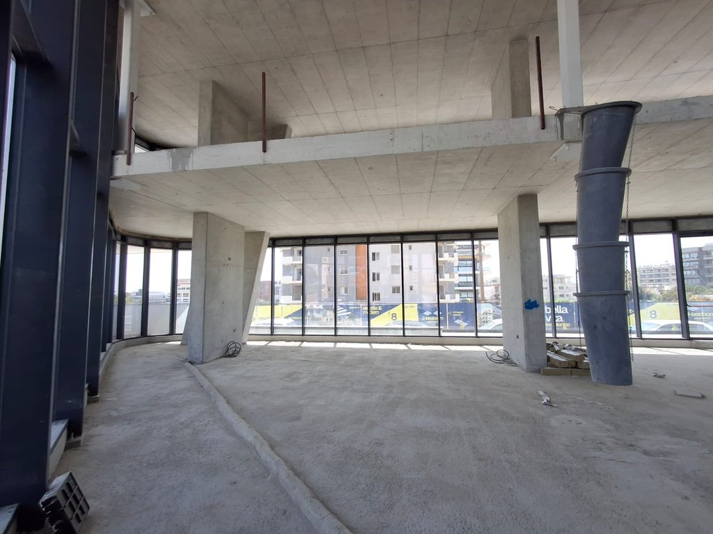 property-main-img