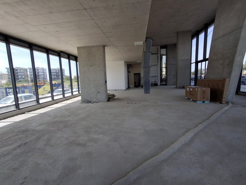 property-main-img