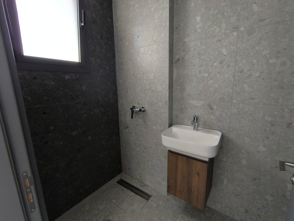 property-main-img