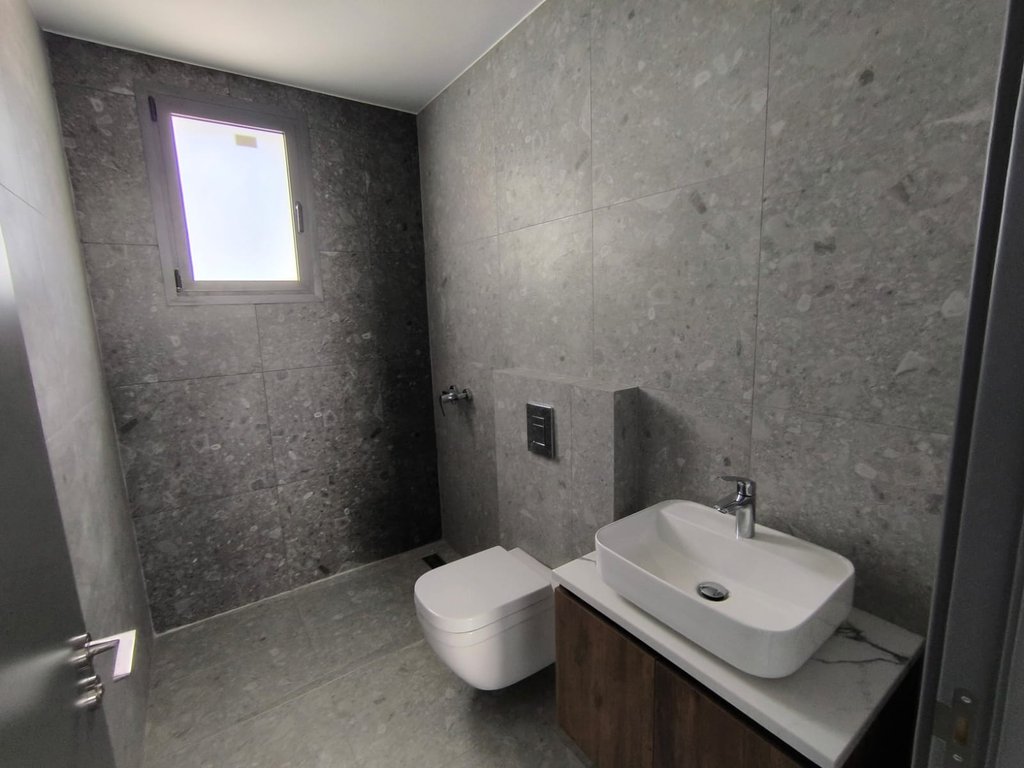 property-main-img