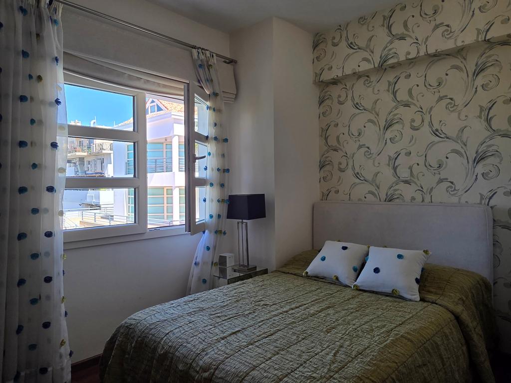 property-main-img