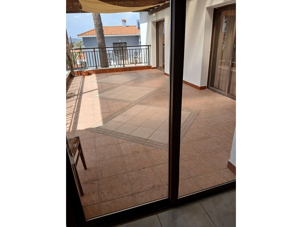 property-main-img