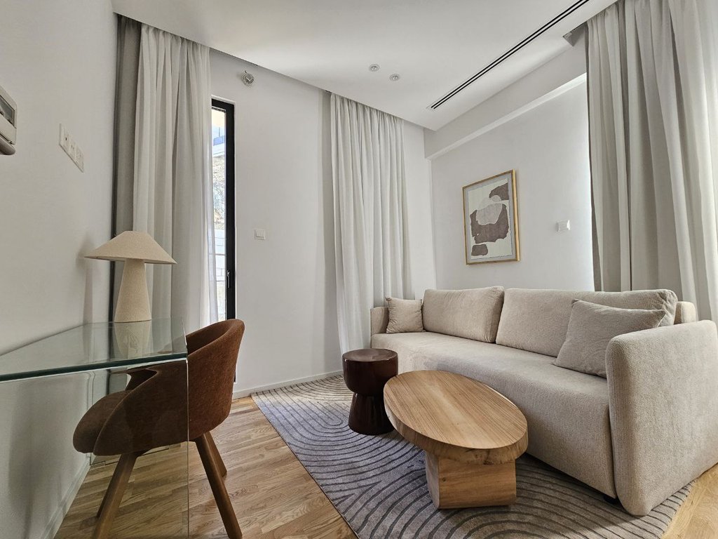 property-main-img