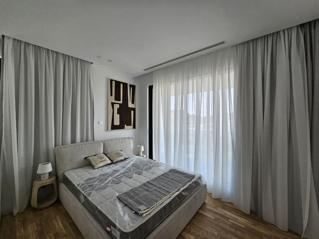 property-main-img