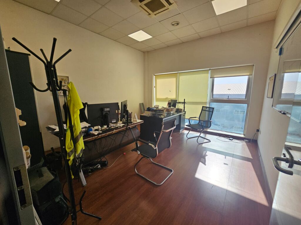 property-main-img