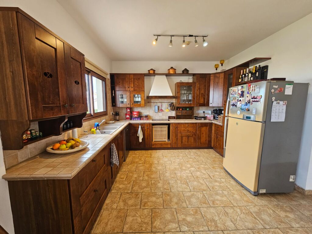property-main-img