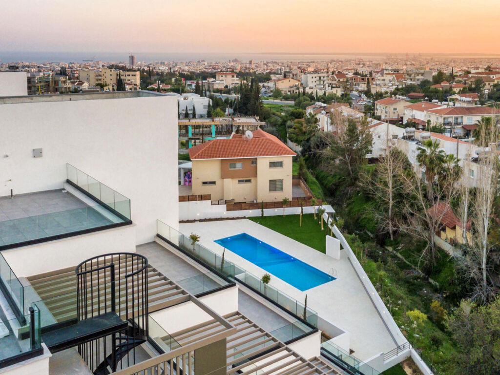 property-main-img