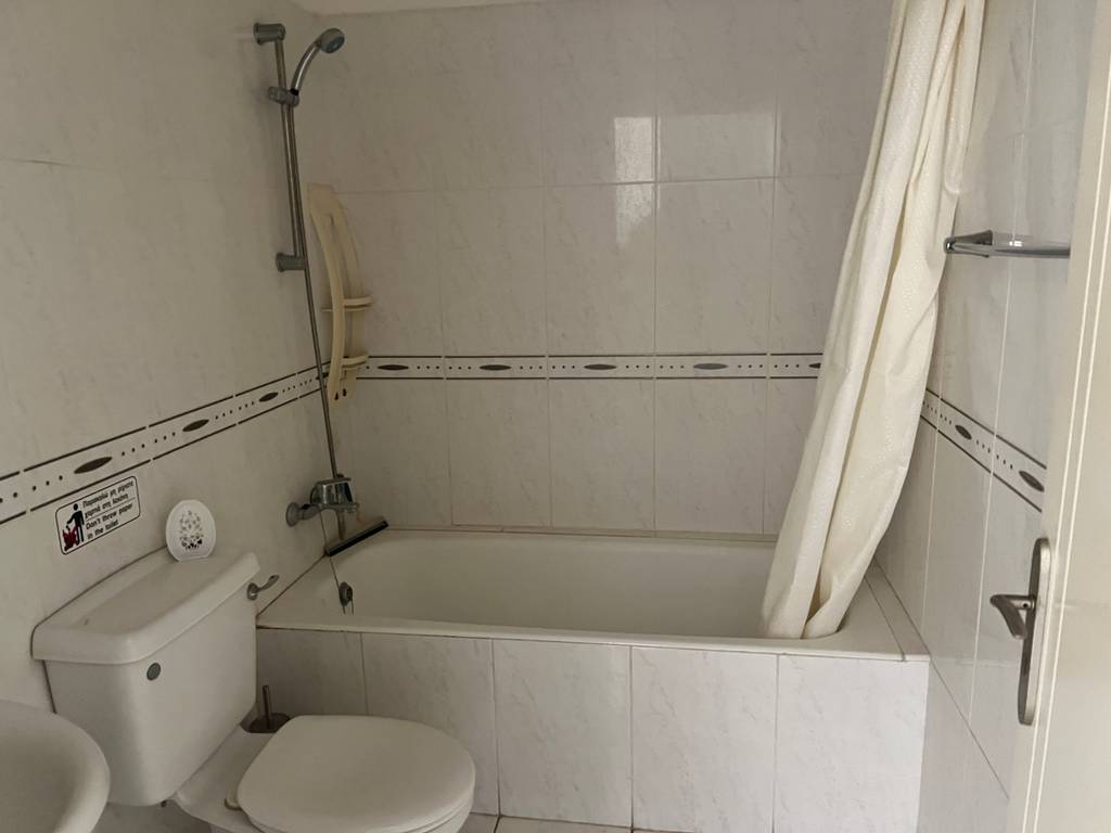 property-main-img