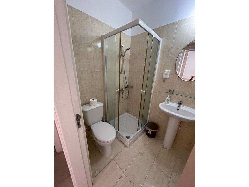property-main-img