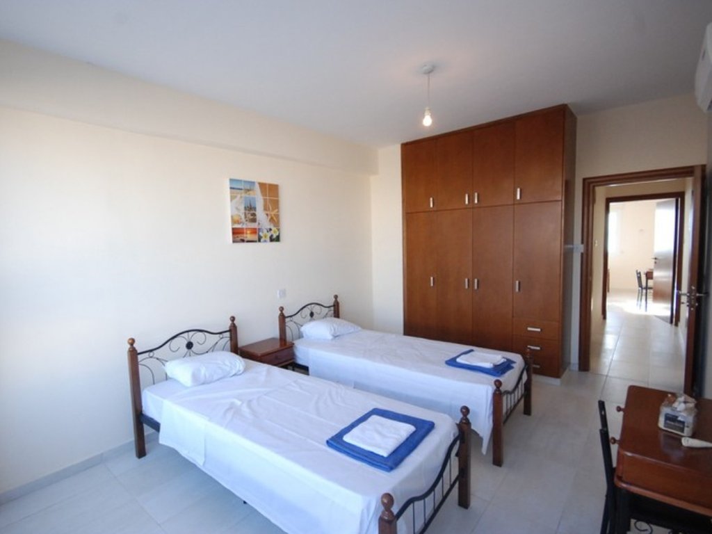 property-main-img