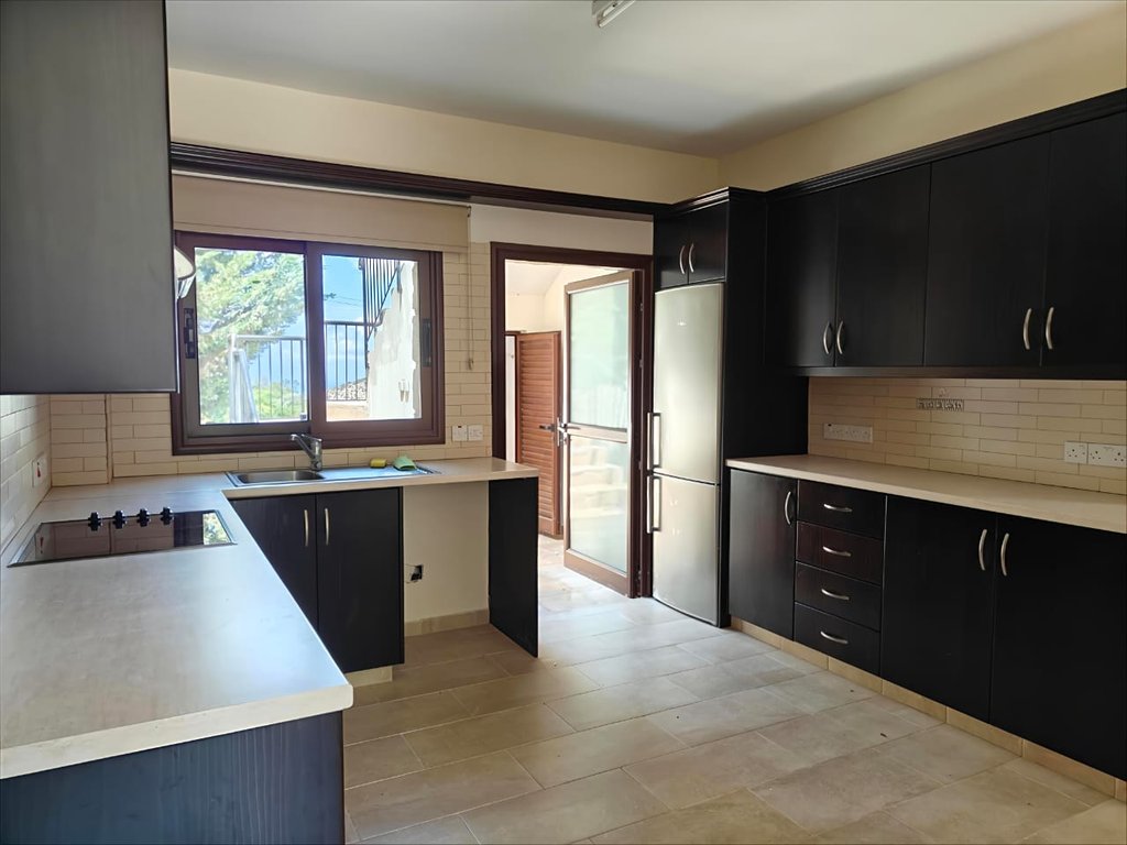 property-main-img