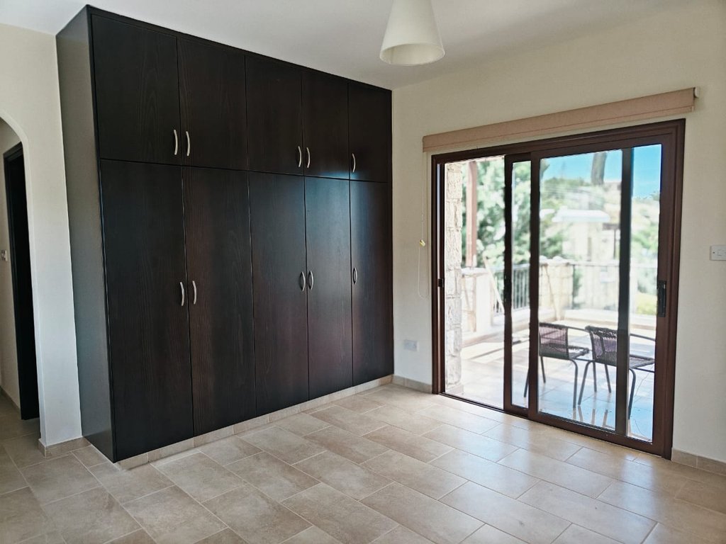 property-main-img