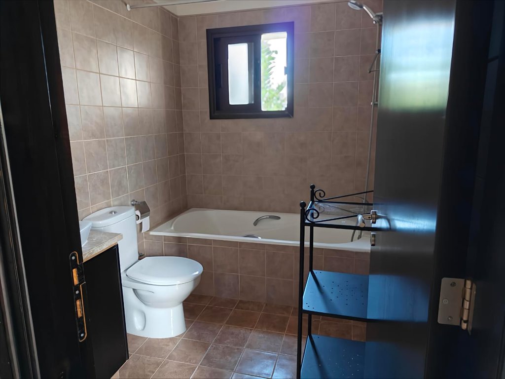 property-main-img