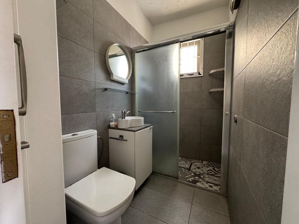 property-main-img