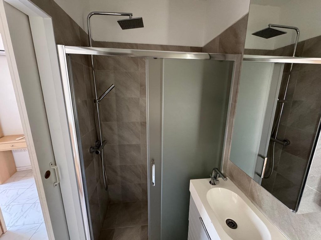 property-main-img