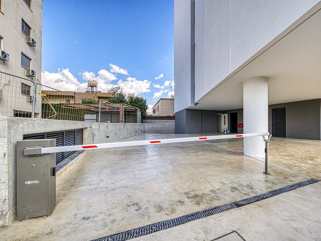 property-main-img