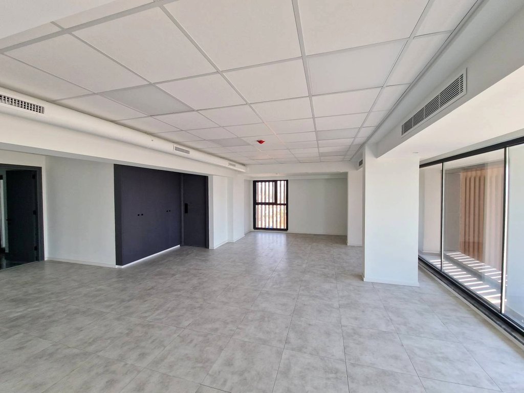 property-main-img