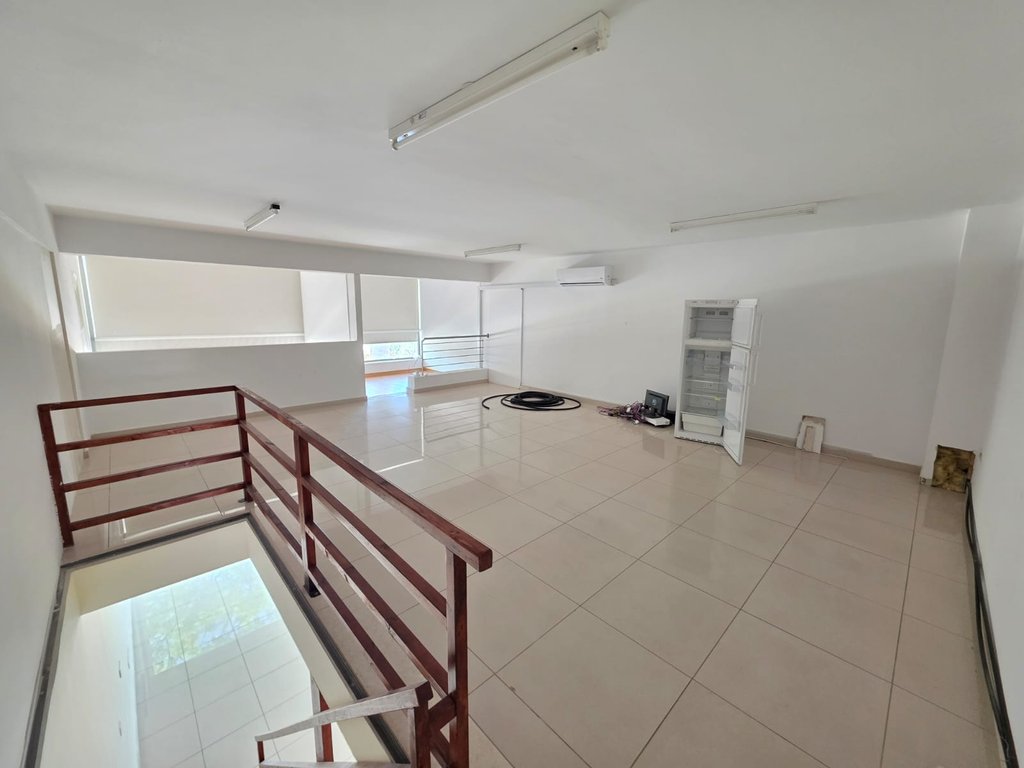 Trading area 190 m² for rent in Paphos - Anavargos, Paphos