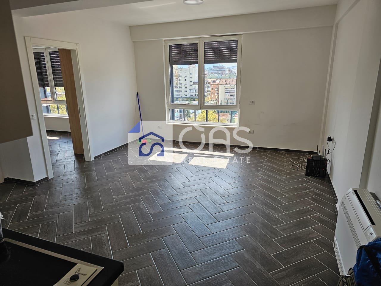 Appartamento 2+1 in Affitto a Myslym Shyri, Centro - 1.000€ | 74 m²
