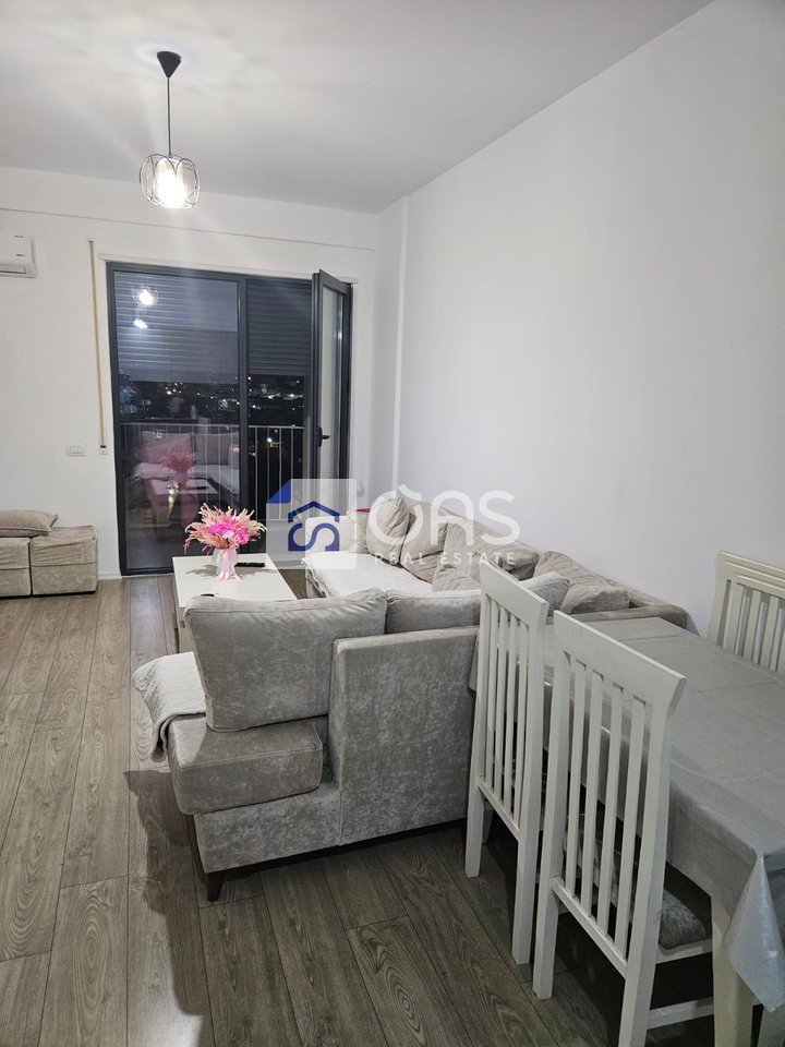 Appartamento 1+1 in Affitto a Tirana - 500€ | 70 m²