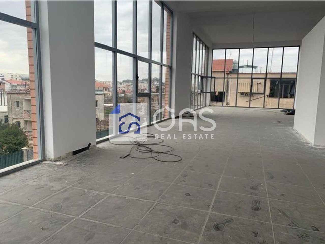 Commercial Space for rent in Yzberish, Tirana - 1000€ | 216 m²