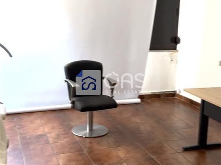 Affittasi appartamento o ufficio 2+1 a Myslym Shyr