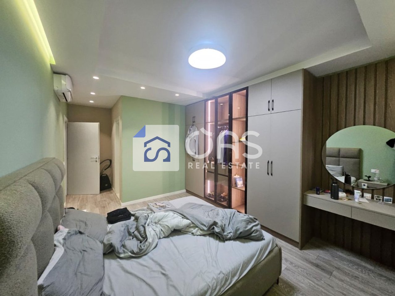 Jepet me qera apartament 2+1+2 tek Dritan Hoxha