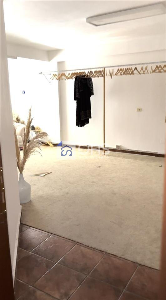 Affittasi appartamento o ufficio 2+1 a Myslym Shyr