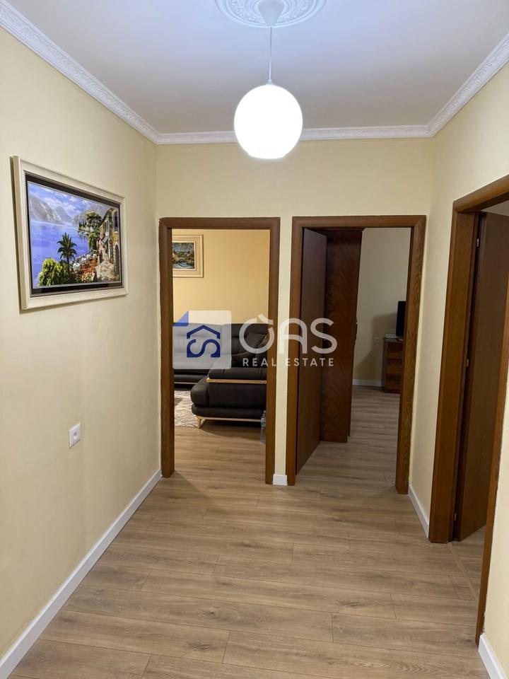 Vendesi appartamento 2+1 ad Ali Dem.