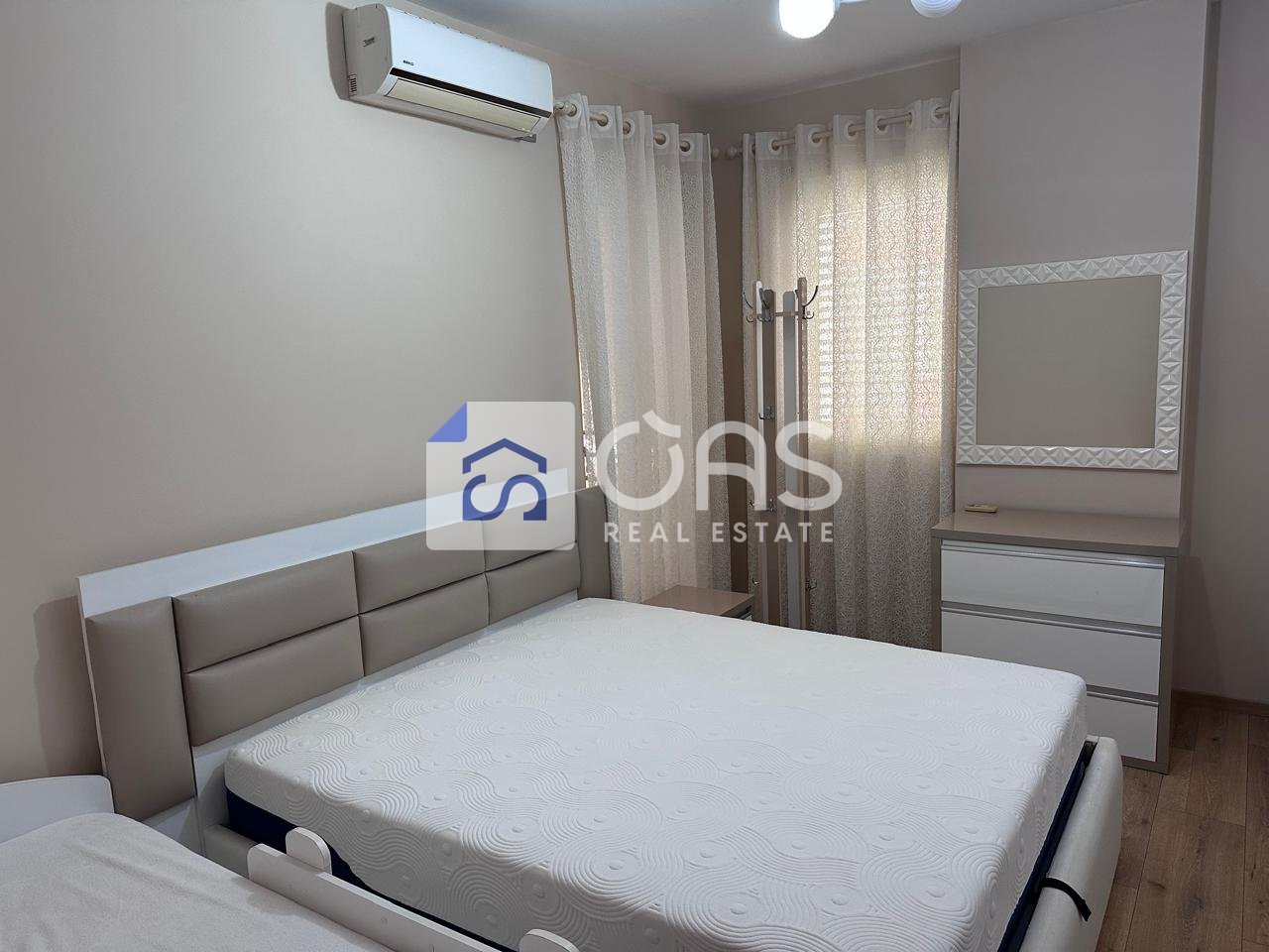 Jepet me qera Apartament 1+1 ne yzberisht