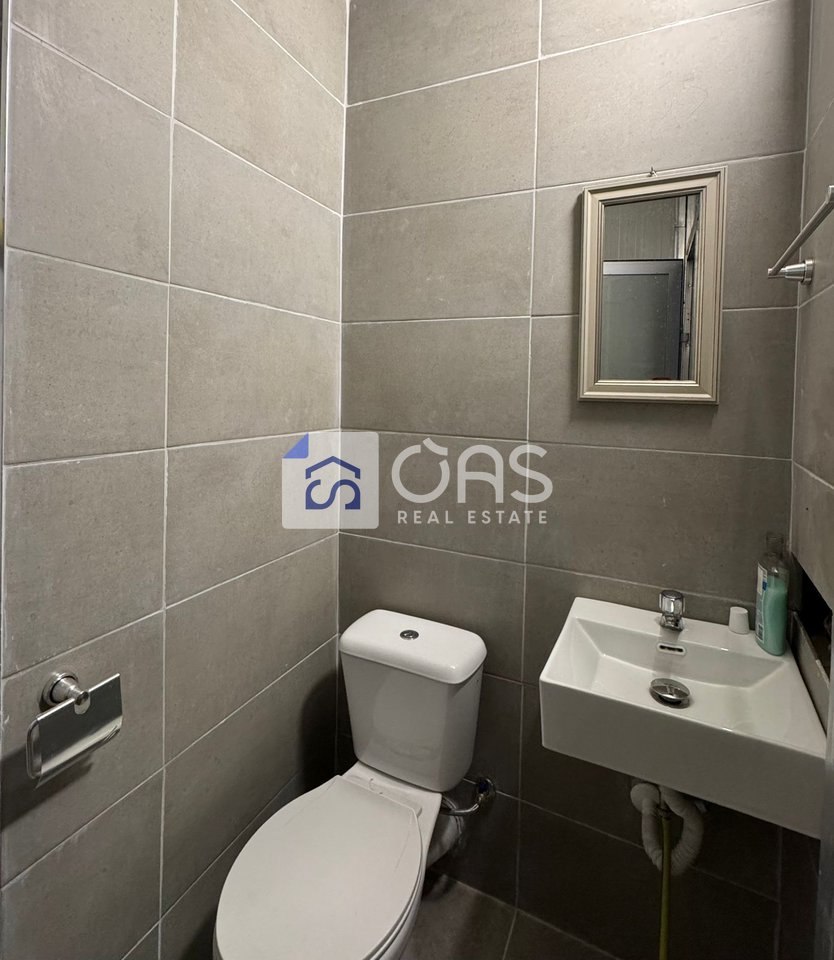 Locale in affitto a Selite