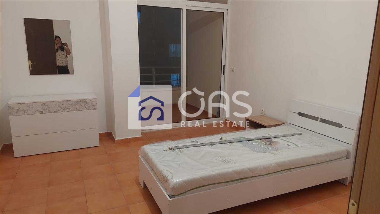 Jepet apartament me qera 2+1+2 tek Astiri