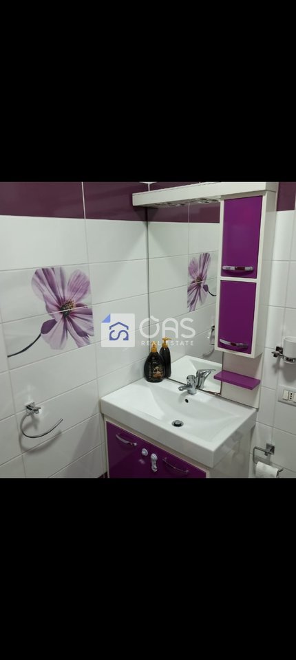 Jepet me qera apartament 1+1 tek 21 Dhjetori