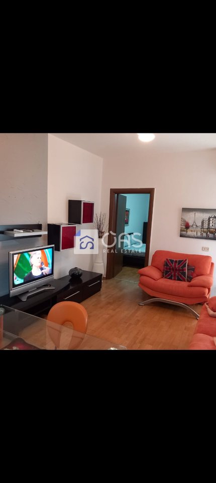 Jepet me qera apartament 1+1 tek 21 Dhjetori