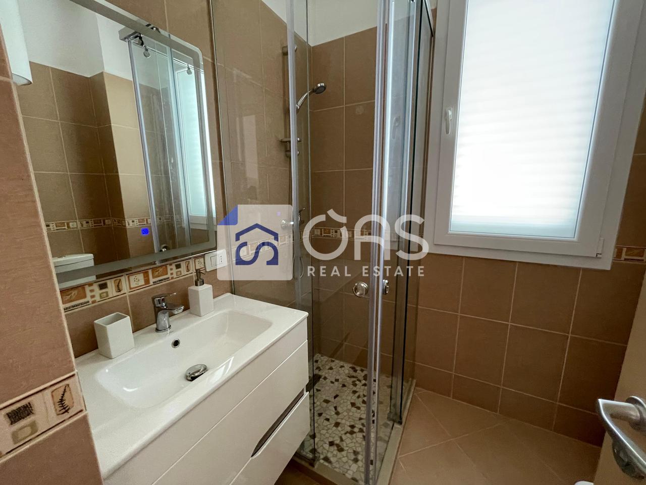 Apartament 2+1+2 për Qira në Vilat Gjermane, Tiranë – 104 m², 800€